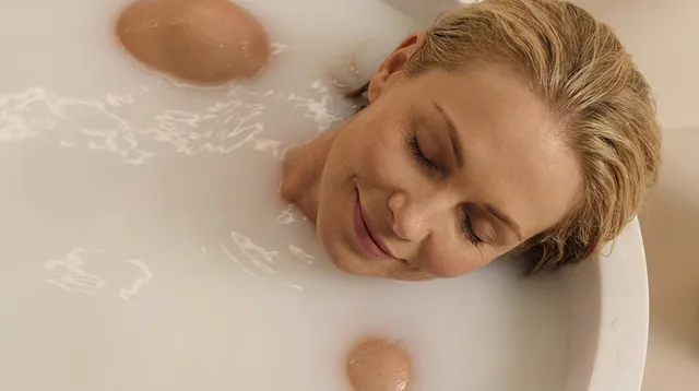 nude-bath-campaign-02.jpg