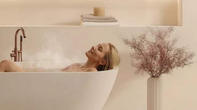 nude-keyvisual-bath-01.jpg